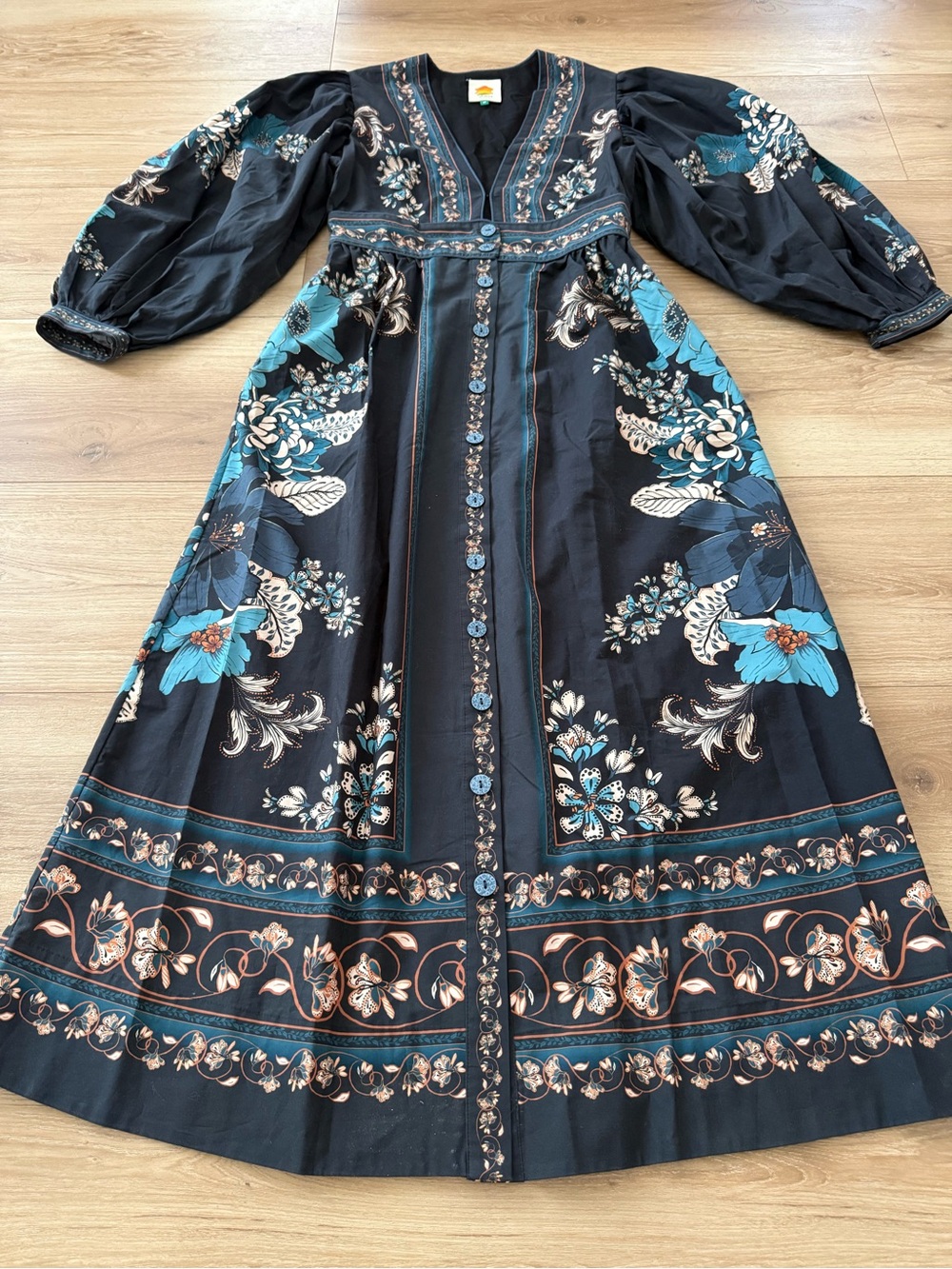 FARM RIO BLOSSOM TAPESTRY MIDI/MAXI DRESS MEDIUM - Picture 2 of 8